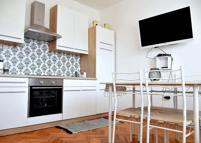 Apartments Viola Kampor
