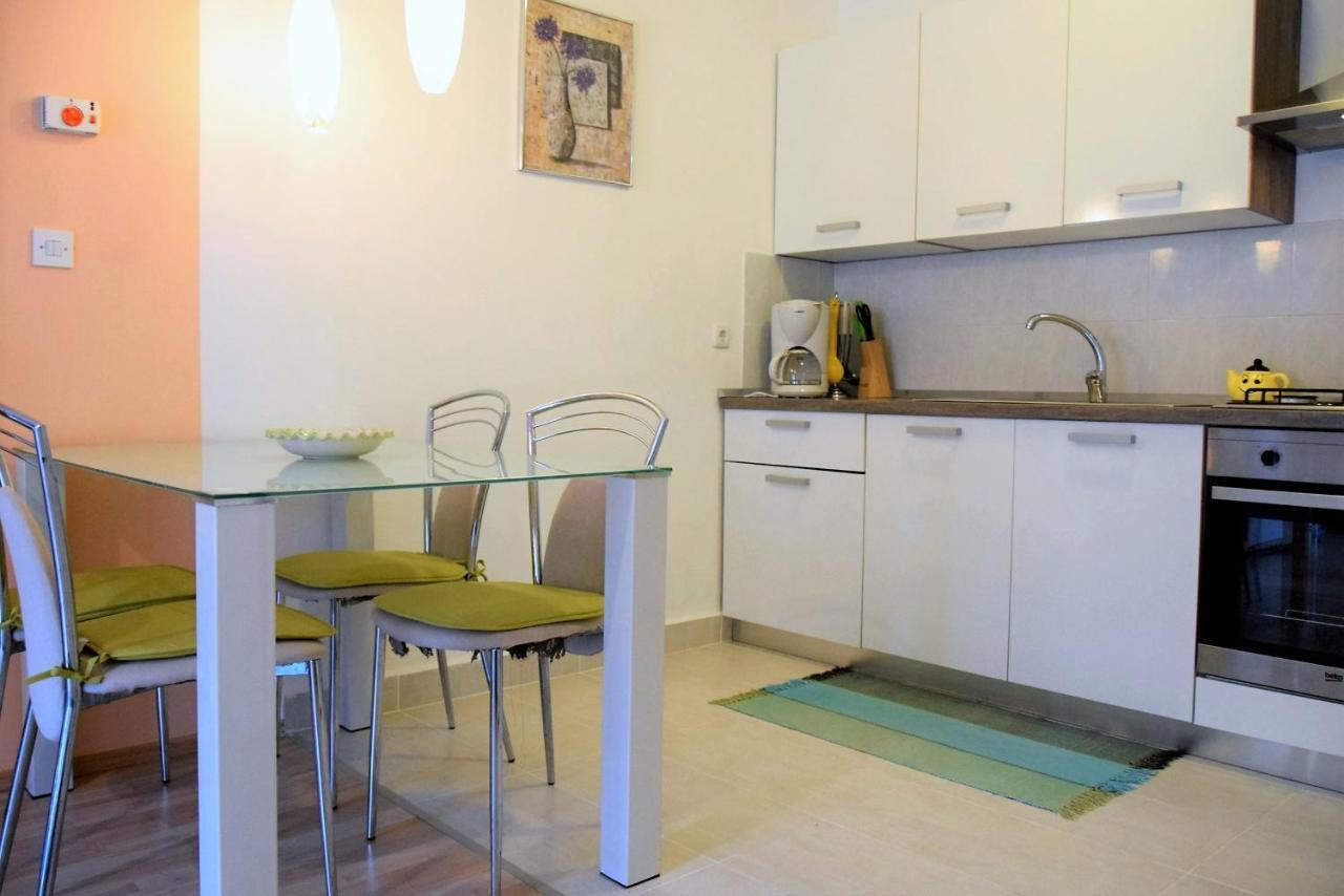 Apartment Viola Kampor