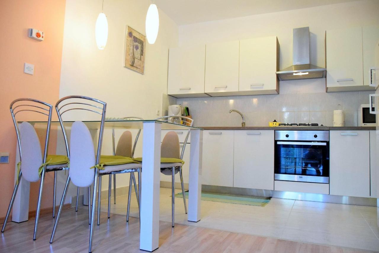 Apartment Viola
